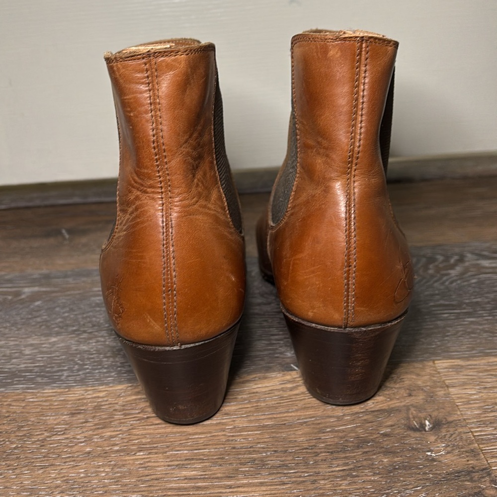 John Fluevog Passage Cairo Classic Chelsea Ankle Boot Size‎ 7.5 - Picture 4 of 9